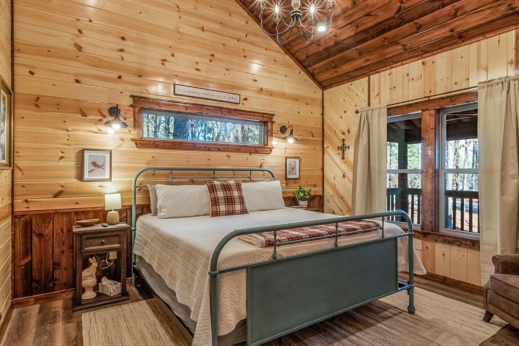 Large Luxury 2Br Cabin W Hot Tub Double Trouble Was Designed For Fun Comfort And Memories Minutes From Buzzling Hochatown And Beautiful Beaver Bend State Park Broken Bow Ngoại thất bức ảnh