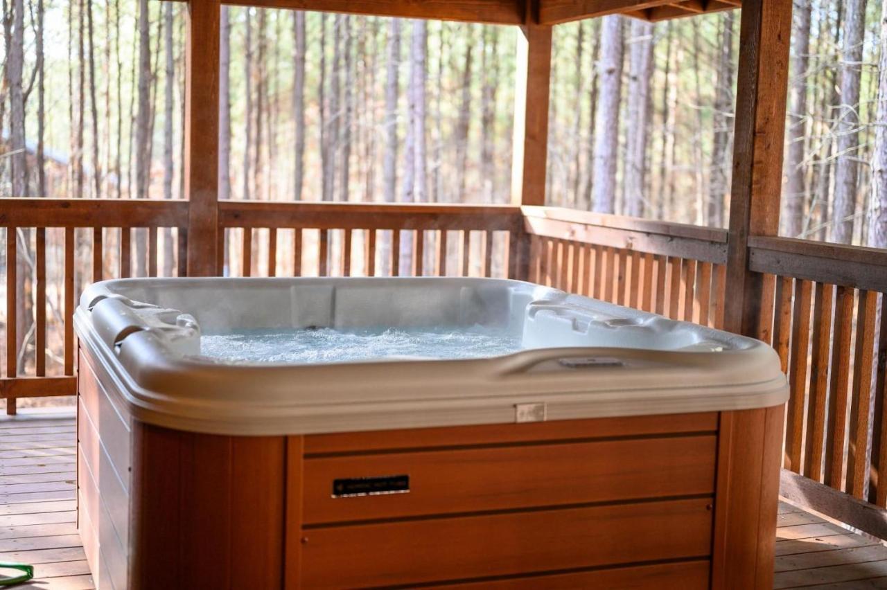 Large Luxury 2Br Cabin W Hot Tub Double Trouble Was Designed For Fun Comfort And Memories Minutes From Buzzling Hochatown And Beautiful Beaver Bend State Park Broken Bow Ngoại thất bức ảnh