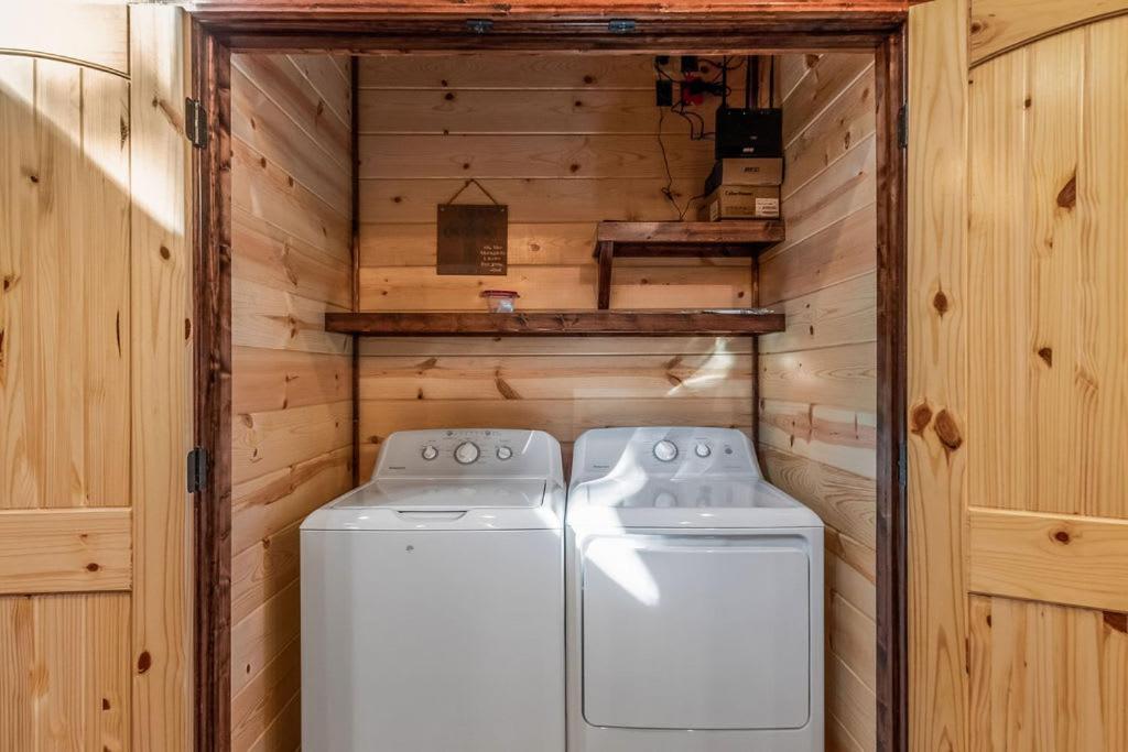 Large Luxury 2Br Cabin W Hot Tub Double Trouble Was Designed For Fun Comfort And Memories Minutes From Buzzling Hochatown And Beautiful Beaver Bend State Park Broken Bow Ngoại thất bức ảnh